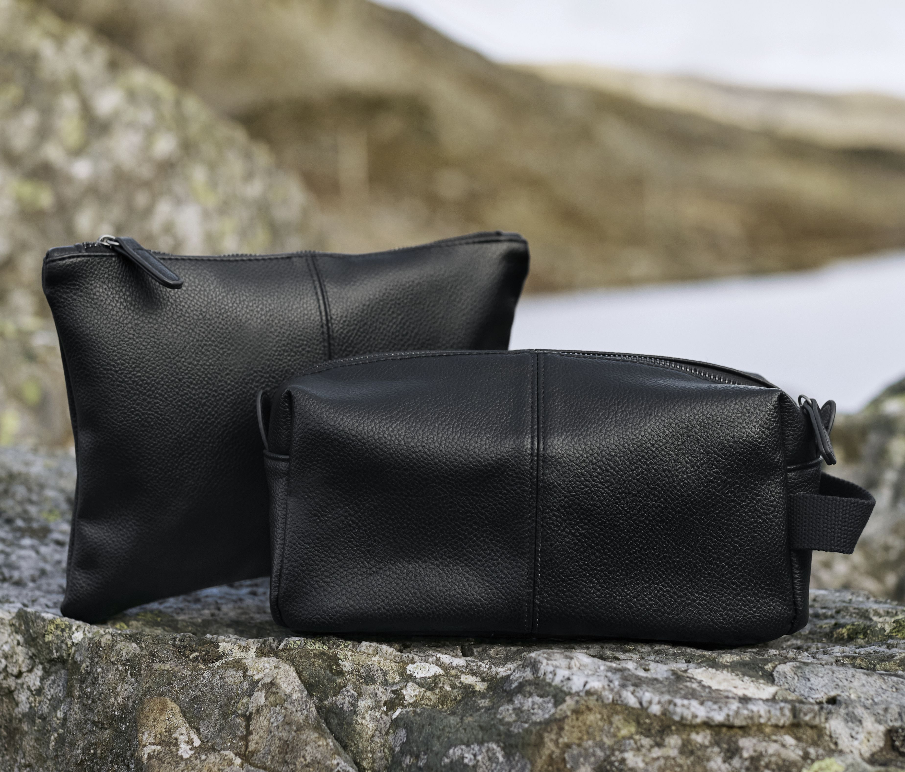 NUHIDE® WASHBAG