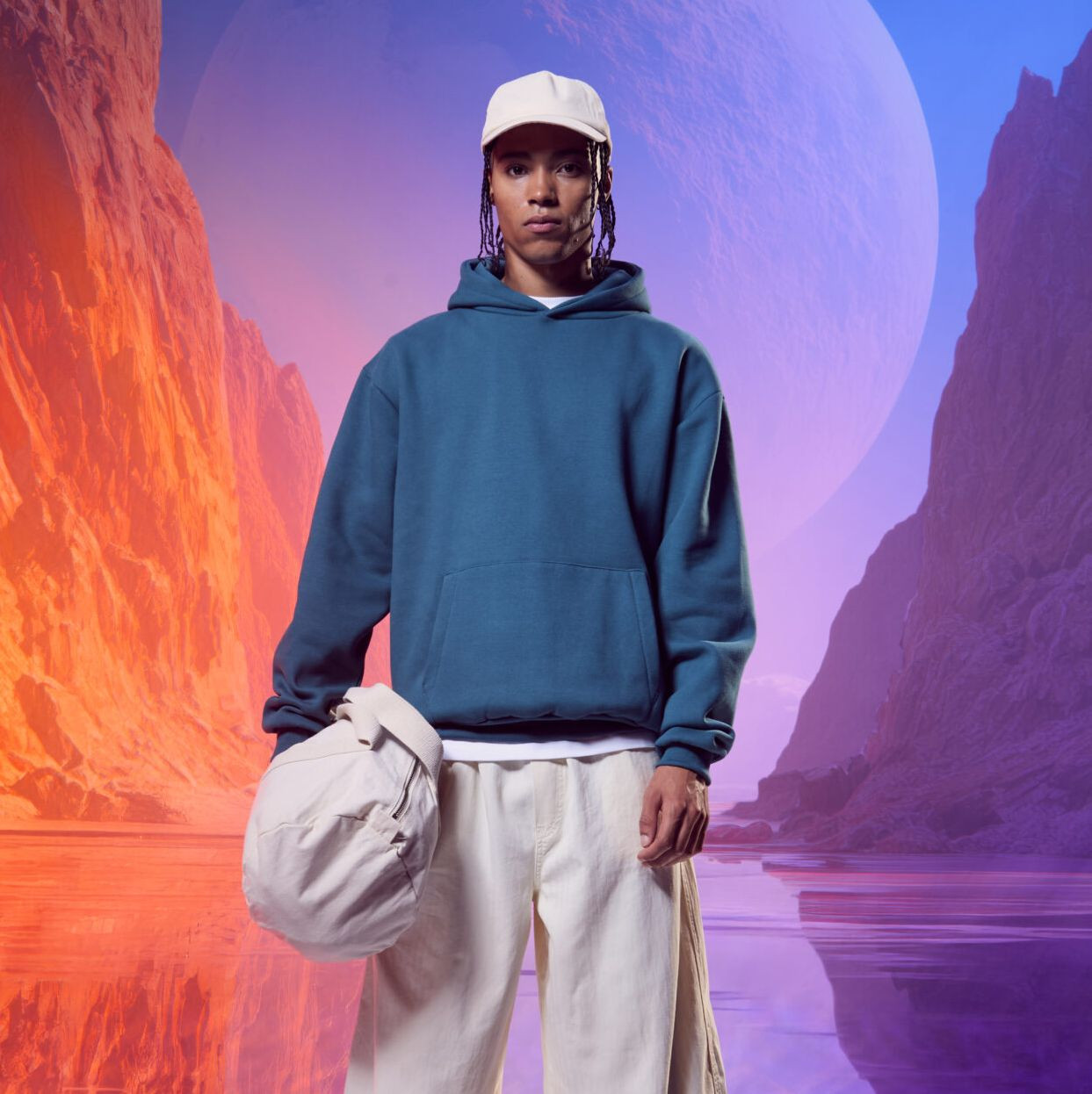 SIGNATURE HEAVYWEIGHT HOODIE