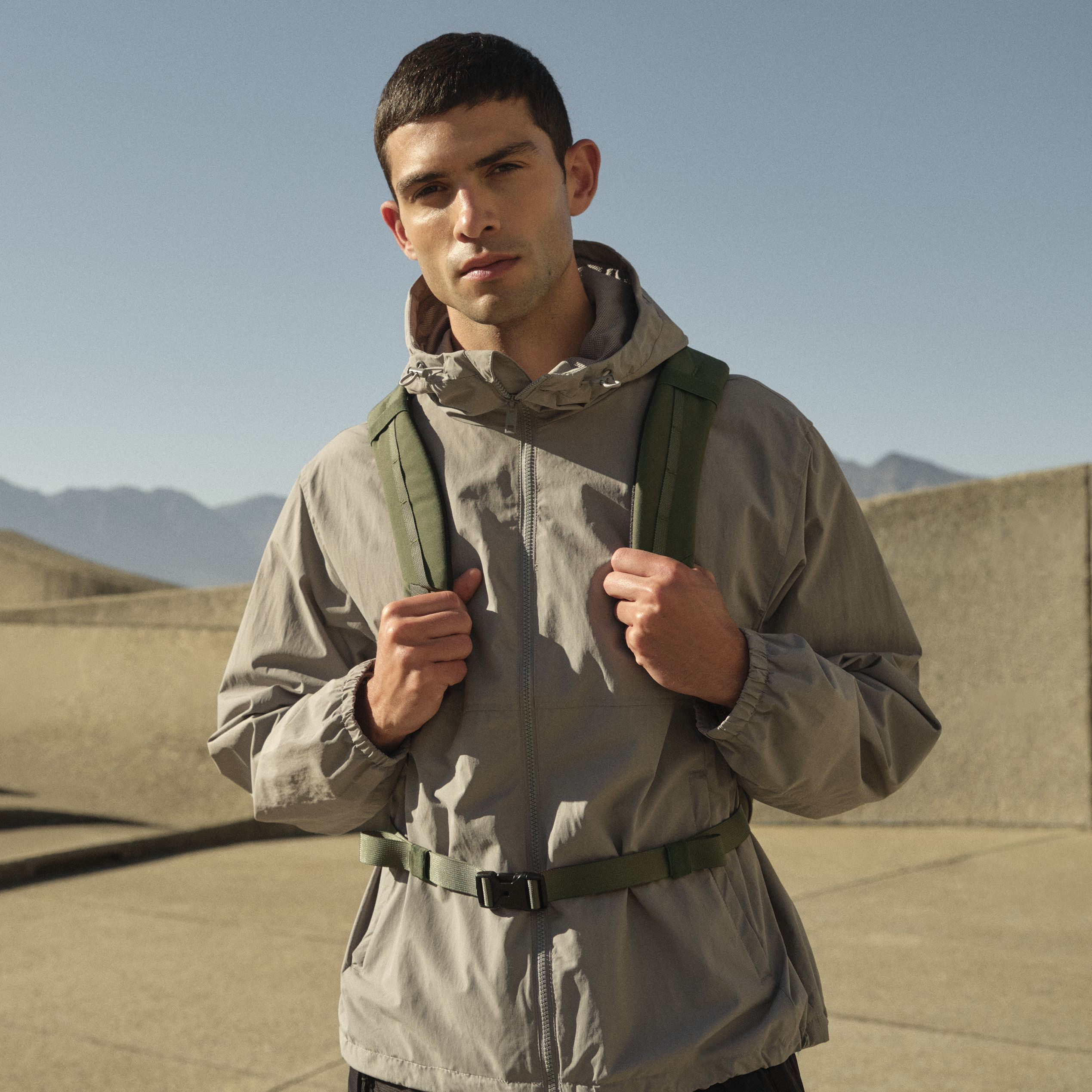 ACTIVE OUTDOOR 30 LITRE BACKPACK