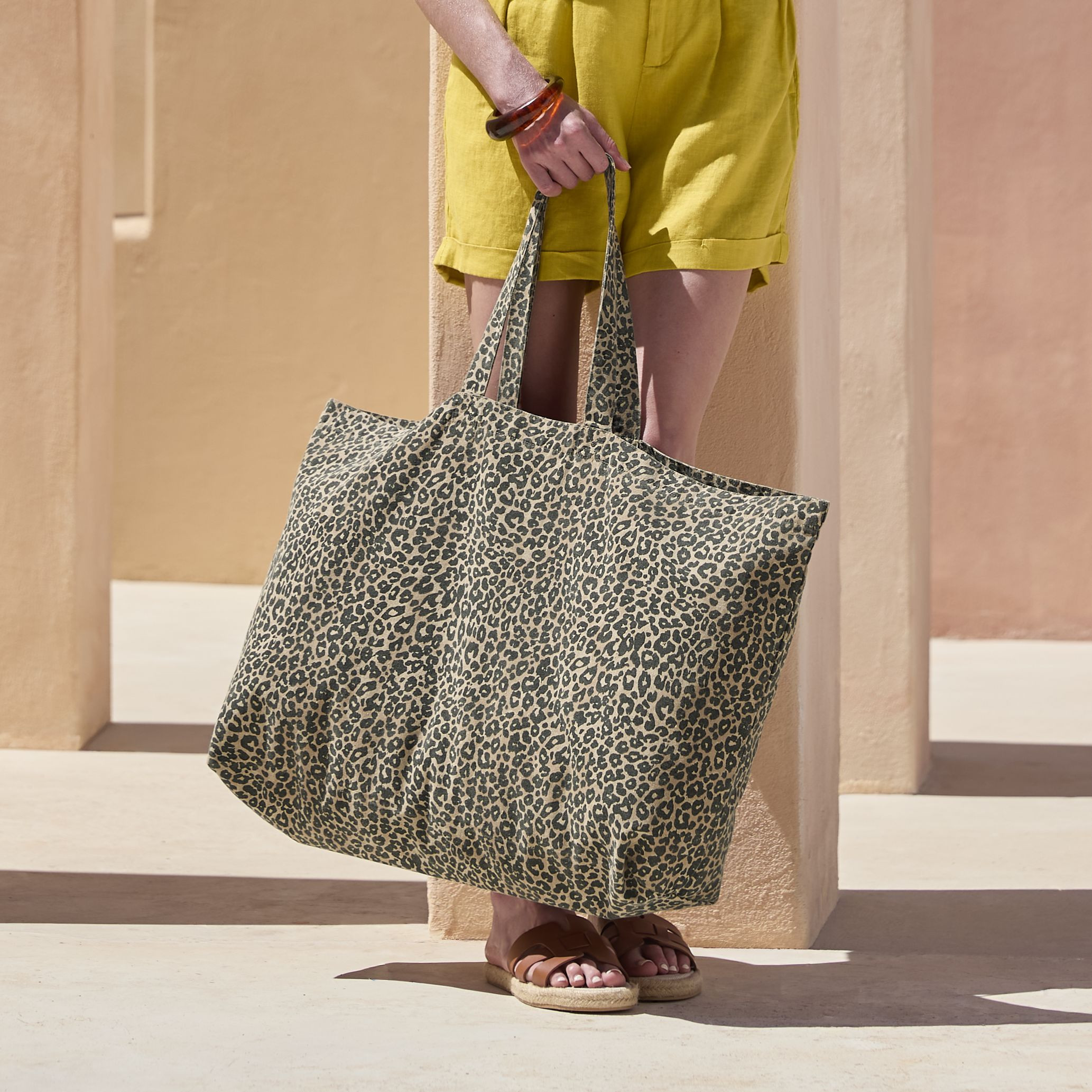 LEOPARD PRINT CANVAS OVERSIZED TOTE BAG