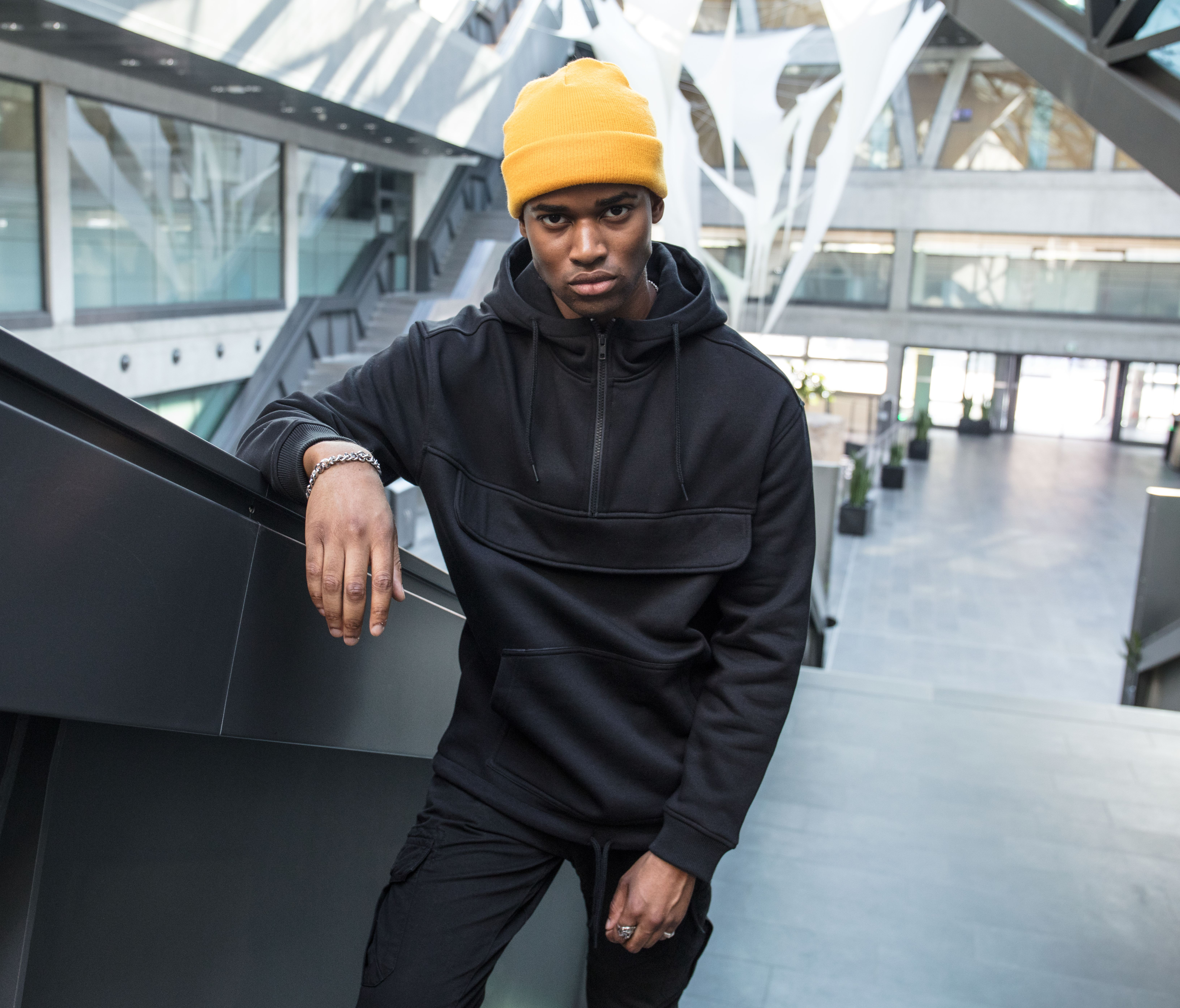 SWEAT PULL OVER HOODY