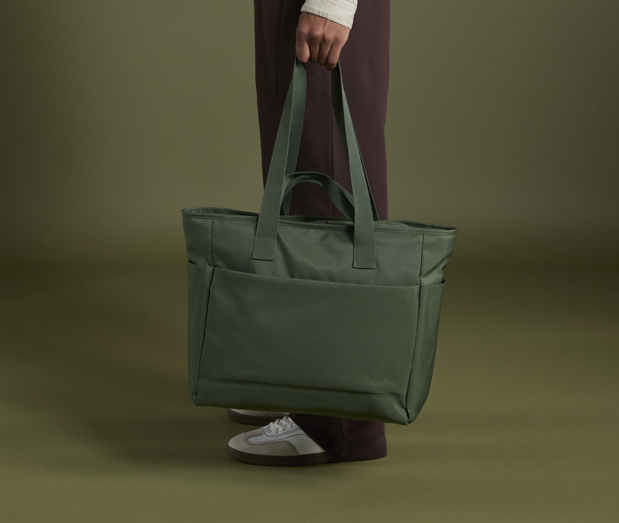 SIMPLICITY TOTE