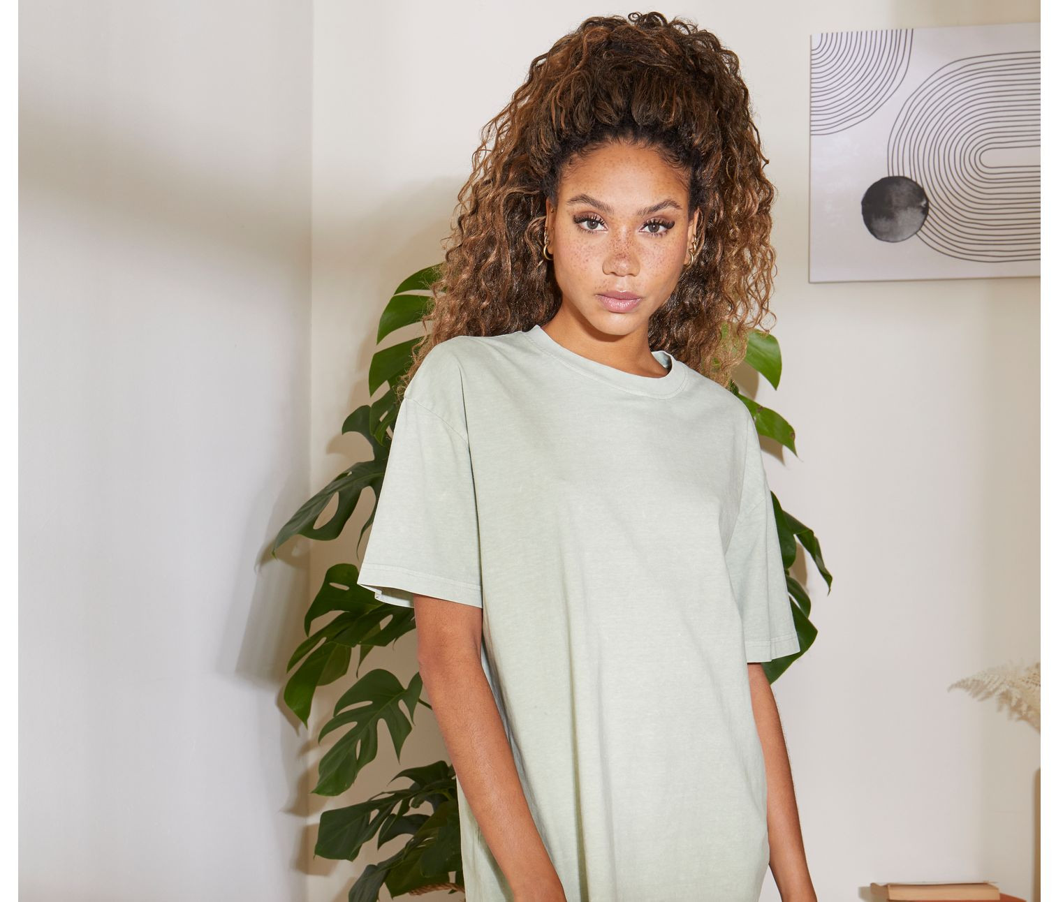 LADIES OVERSIZED ACID WASH TEE