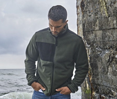 MOUNTAIN FLEECE