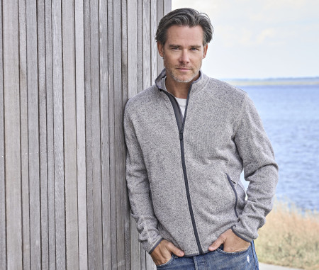 OUTDOOR FLEECE