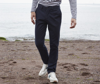 MEN'S LIGHTWEIGHT CHINO